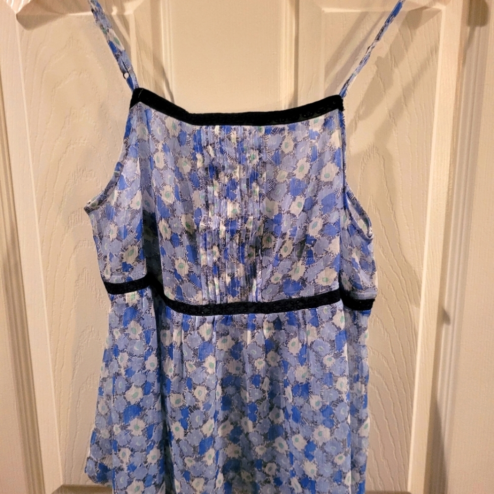 Old Navy XS chiffon top